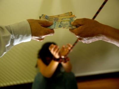 Продажа людей. Фото: mavink.com Продажа людей. Фото: mavink.com