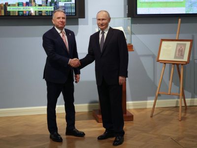 и Владимир Путин и Стивен Уиткофф во время встречи. Фото: Гавриил Григоров / РИА Новости